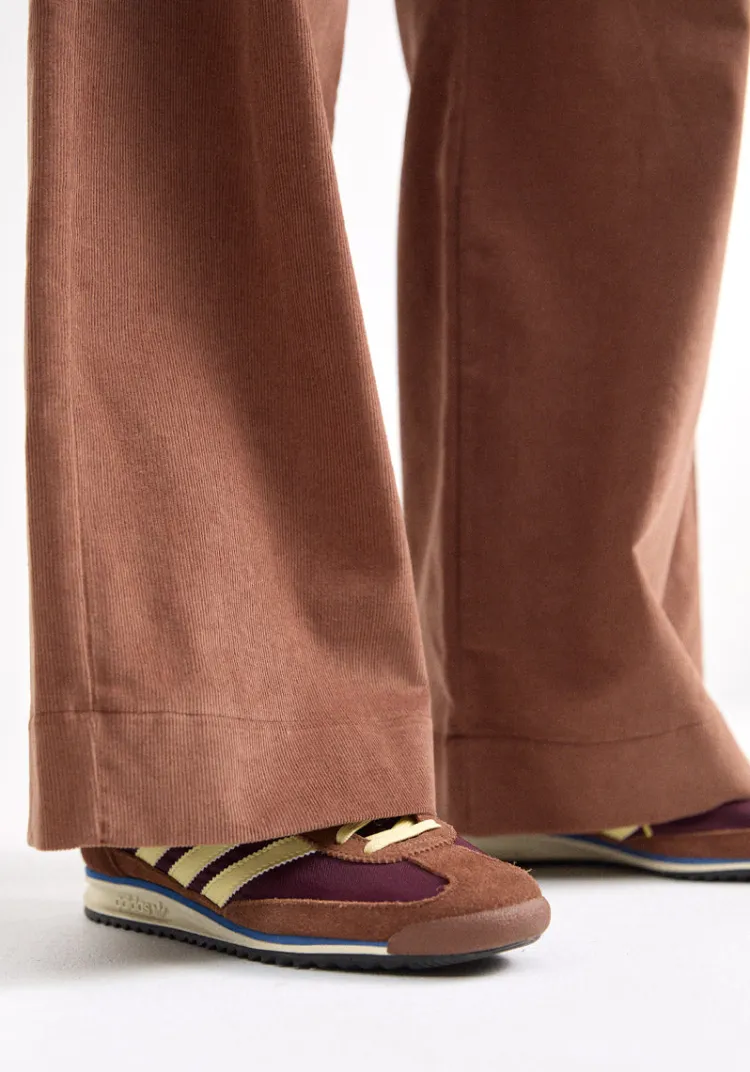 pantalon_lirio_velours_chestnut_7.webp Shop Pantalon LIRIO Velours Pants